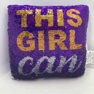 {Iscream} Sequin Decorated Cushion